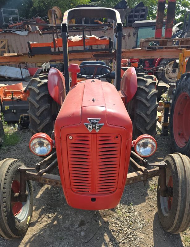 Massey Ferguson  -  מסי פרגוסון