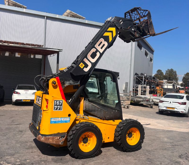 JCB - ג'יי.סי.בי