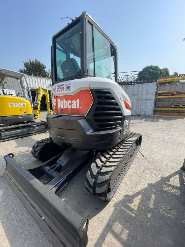 Bobcat - بوبكات