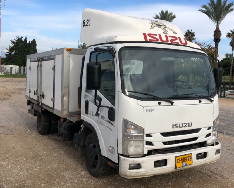 Isuzu