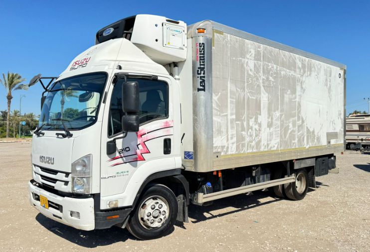 Isuzu