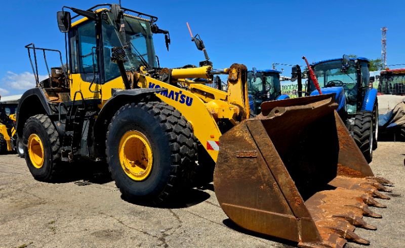 Komatsu