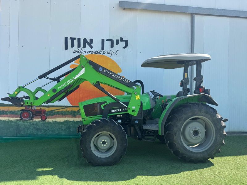 Tractor 51-100 HP